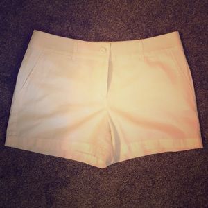 NWT White Ann Taylor Loft Shorts Size 8
